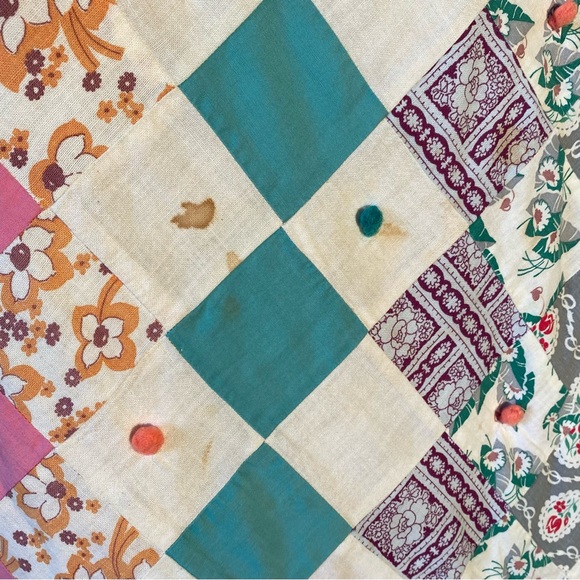 Vintage Trip Around The World Tie Quilt 78” X 83” - Picture 7 of 15